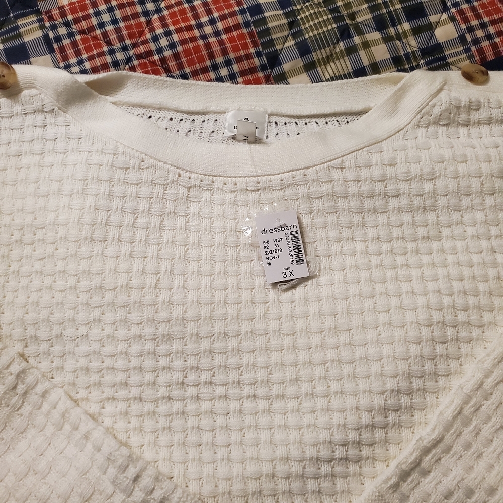 DRESS BARN SWEATER